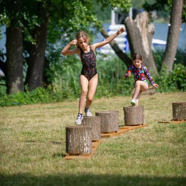 Gry terenowe za dnia i po zmroku